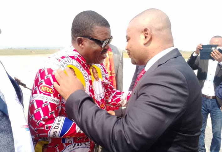 Image default