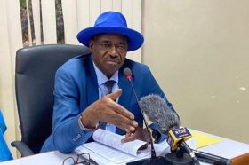 RDC  Salamon TUDIESHE , PG près la Cour des comptes propose de repenser l’octroi du droit sénateur à vie» aux présidents sortants -reveilcongo