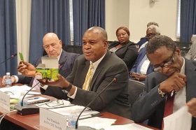 Dr. Ngoie en pleine plaidoirie pour le retour de la RDC dans l’AGOA, en 2020