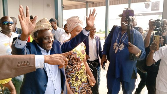 Joseph Mukungubila à Kinshasa « Je reviens pour continuer à servir mon pays. J’étais condamné par erreur, et le pouvoir a reconnu cela »-reveilcongo